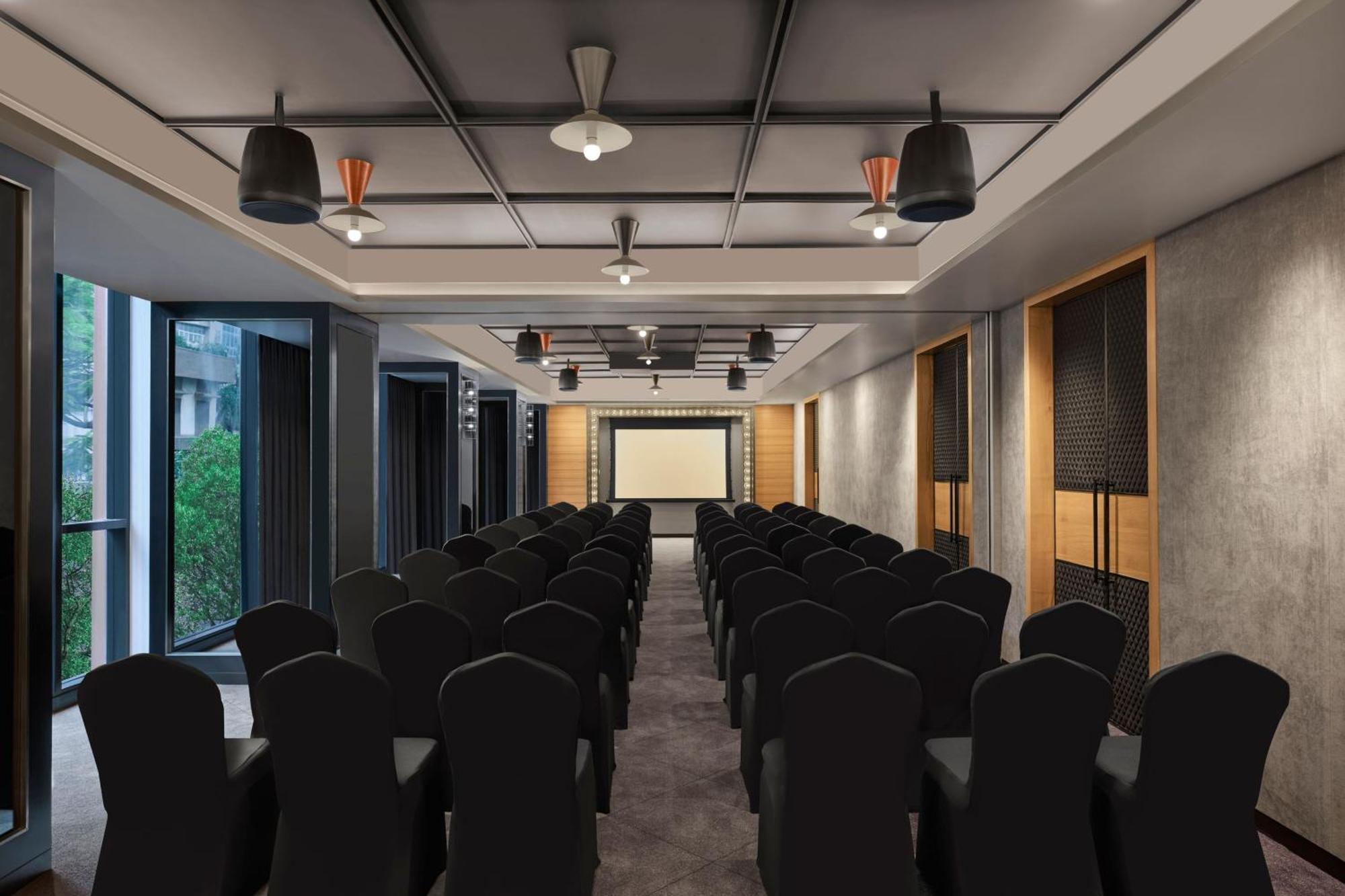 Moxy Mumbai Andheri West Exterior photo